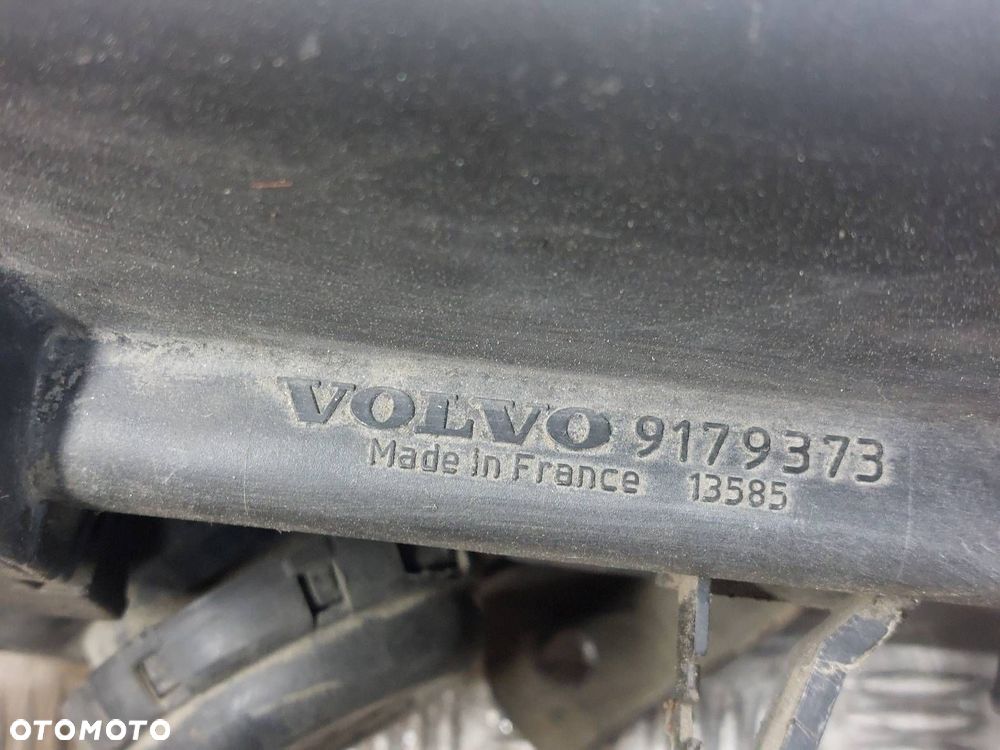 OBUDOWA FILTRA POWIETRZA PRZEPŁYWOMIERZ RURA DOLOT VOLVO S60 I 2.4 20V - 2