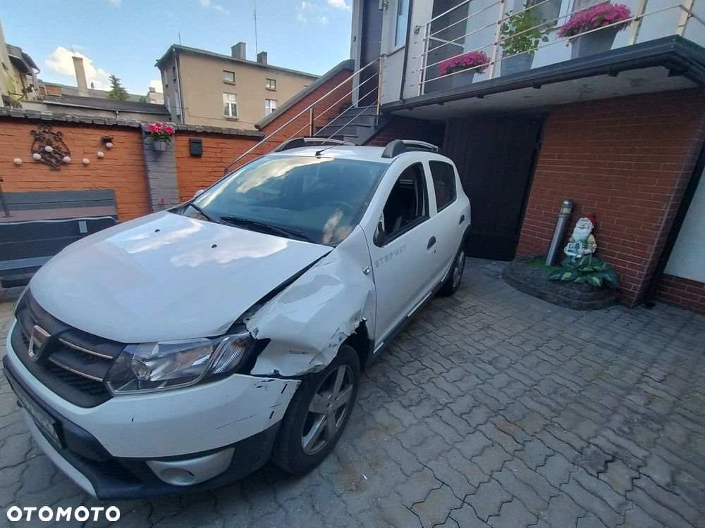 Dacia Sandero Stepway - 1