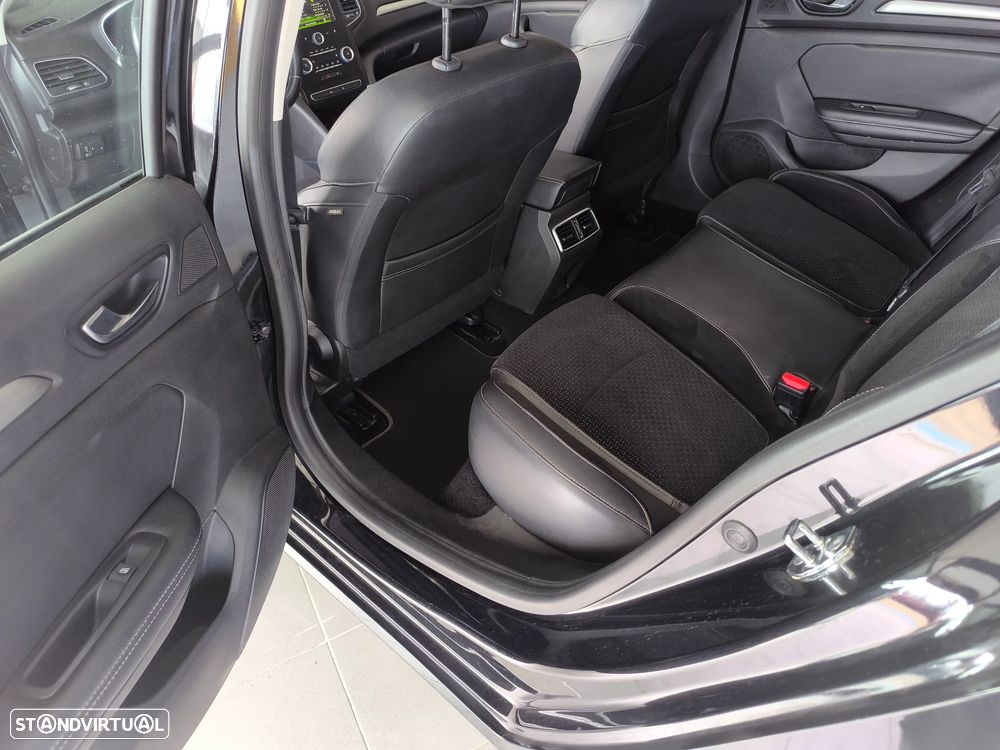 Renault Mégane Sport Tourer - 8