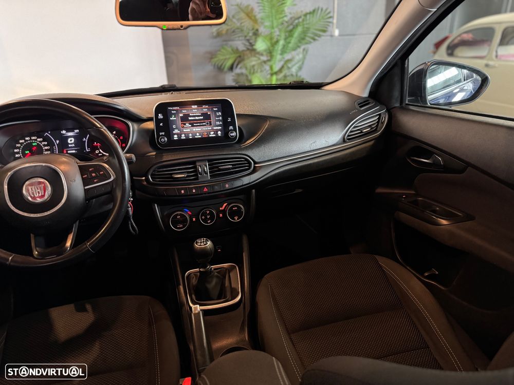 Fiat Tipo 1.6 M-Jet S-Design J18 - 38