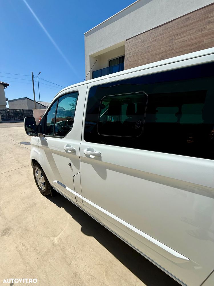 Ford Tourneo Custom - 5