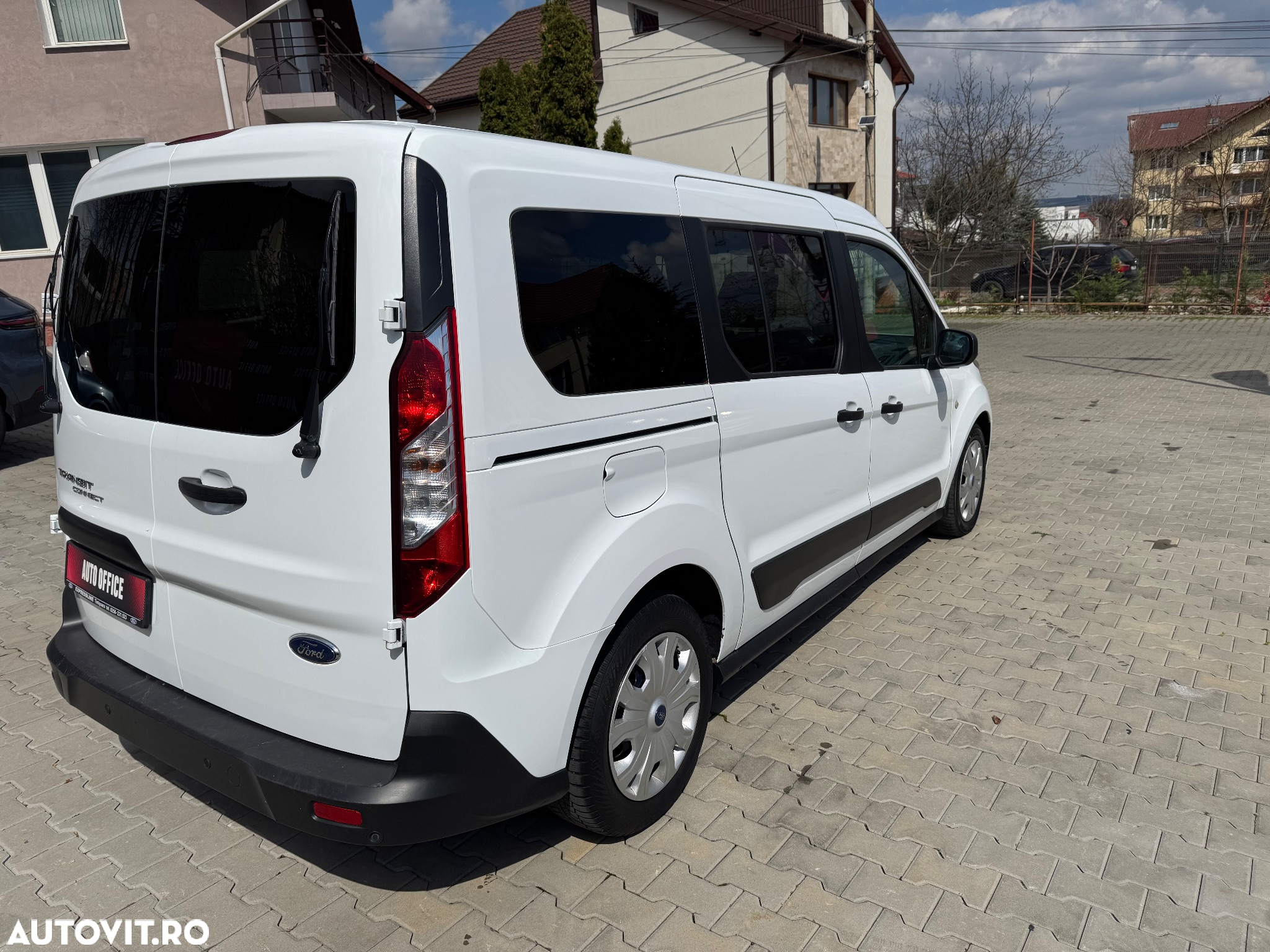 Ford Transit Connect 1.5 EcoBlue 100CP 6MT Kombi L2 Titanium - 5