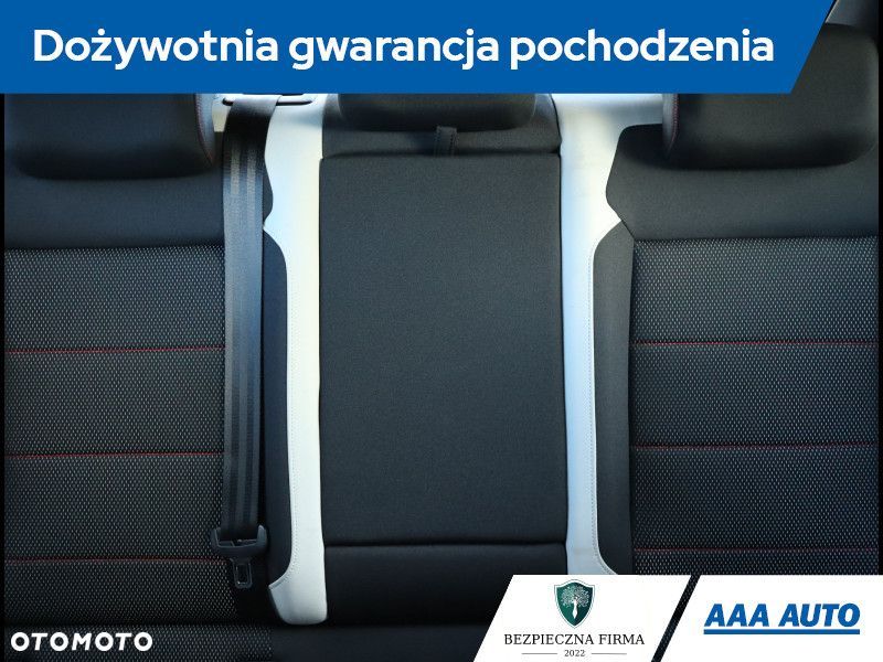 Volkswagen T-Roc - 12