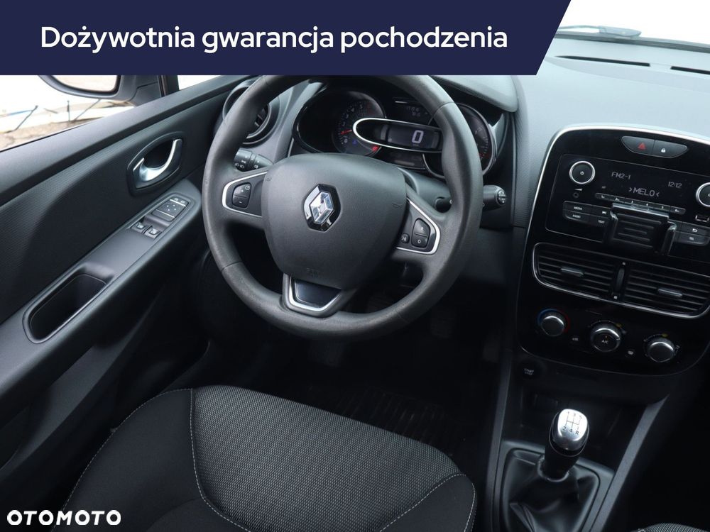 Renault Clio - 9