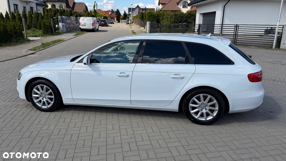 Audi A4 Avant 2.0 TDI DPF clean diesel Ambiente - 12