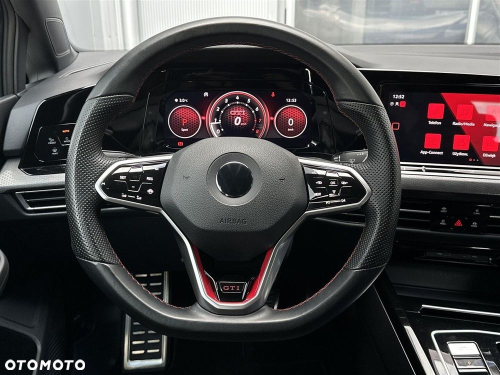 Volkswagen Golf - 15