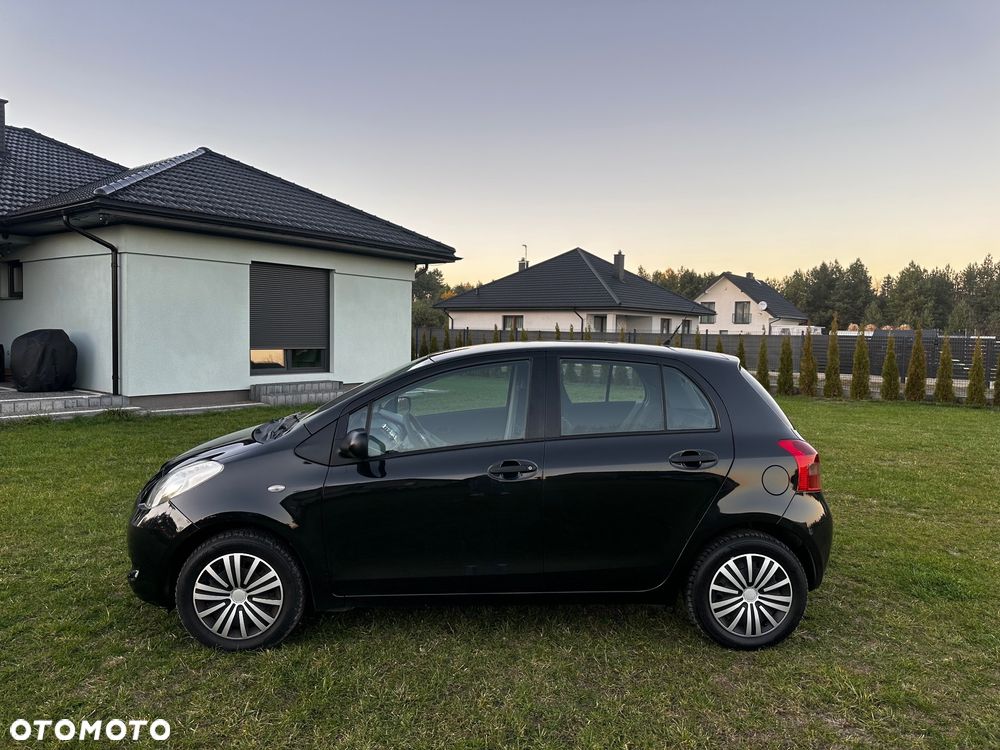 Toyota Yaris 1.3 VVT-i Luna - 4