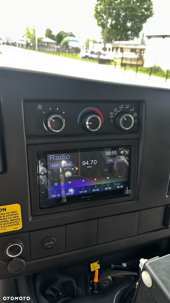 Chevrolet Express - 17