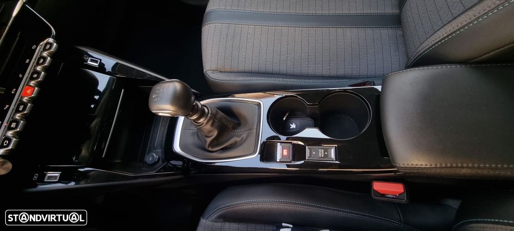 Peugeot 208 1.5 BlueHDi Allure Pack - 19