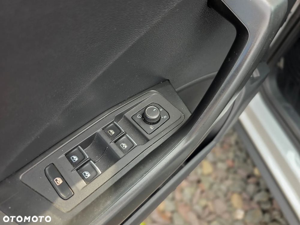 Volkswagen T-Roc 2.0 TDI SCR DPF Premium - 27