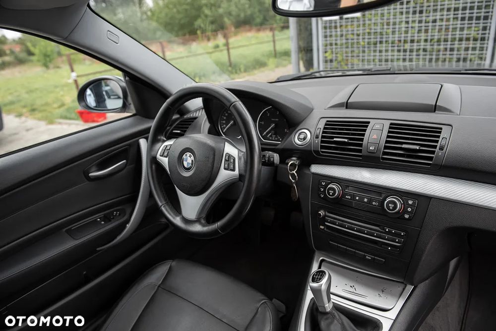 BMW Seria 1 120d DPF Edition Sport - 26