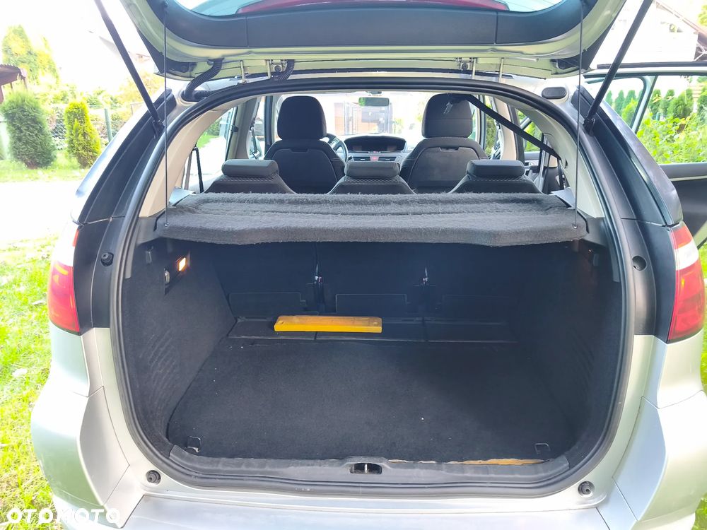 Citroën C4 Picasso - 11