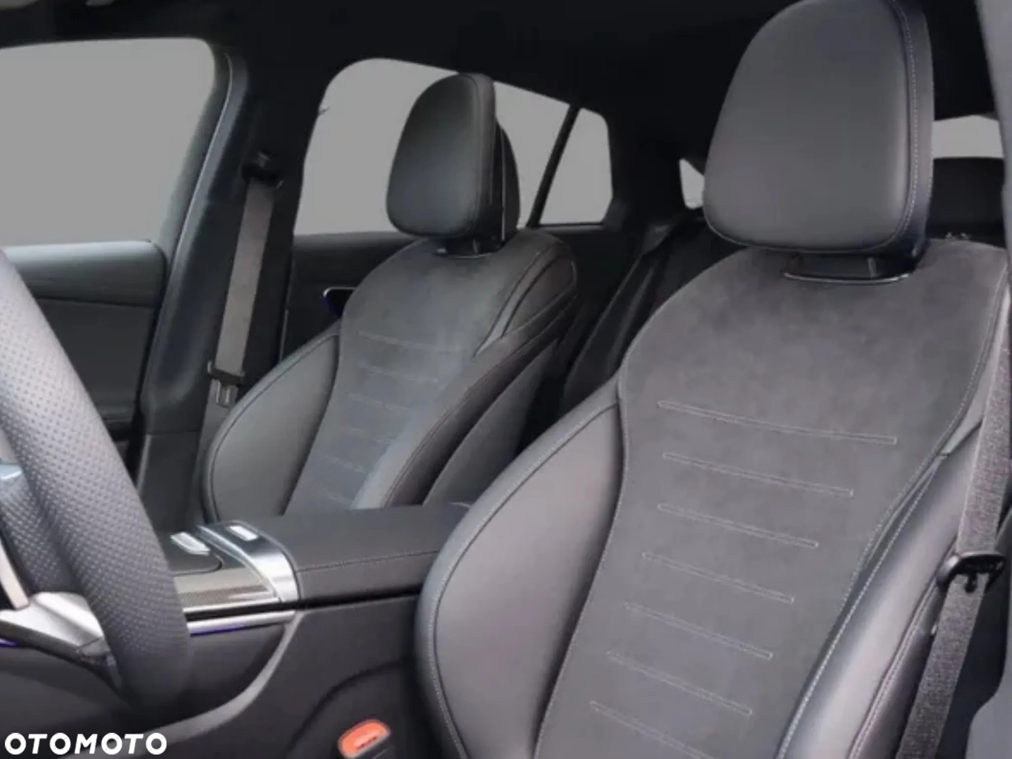 Mercedes-Benz GLC Coupe 300 4-Matic - 4