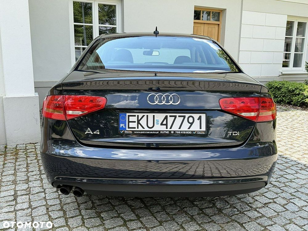 Audi A4 Limousine - 4