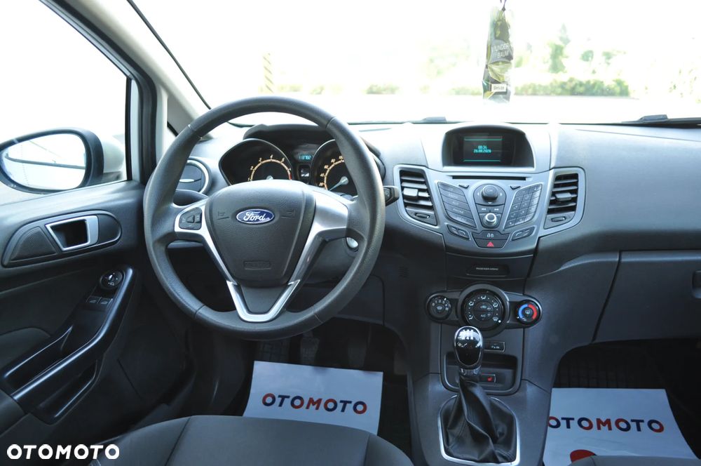 Ford Fiesta 1.25 Champions Edition - 20