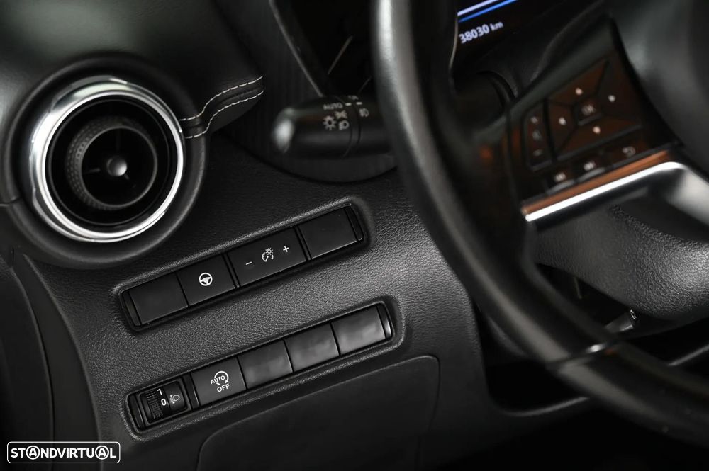 Nissan Juke 1.0 DIG-T Tekna - 24