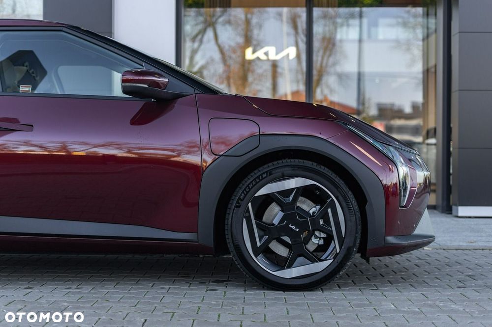 Kia EV4 - 8
