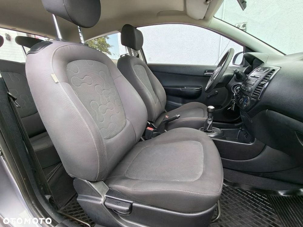 Hyundai i20 - 11