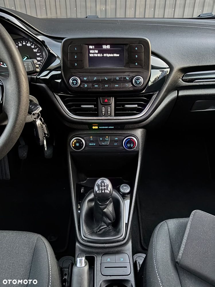 Ford Fiesta 1.1 S&S COOL&CONNECT - 20