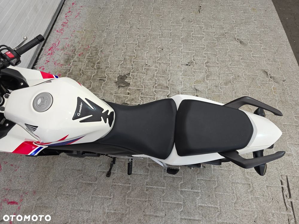 Honda CBR - 23