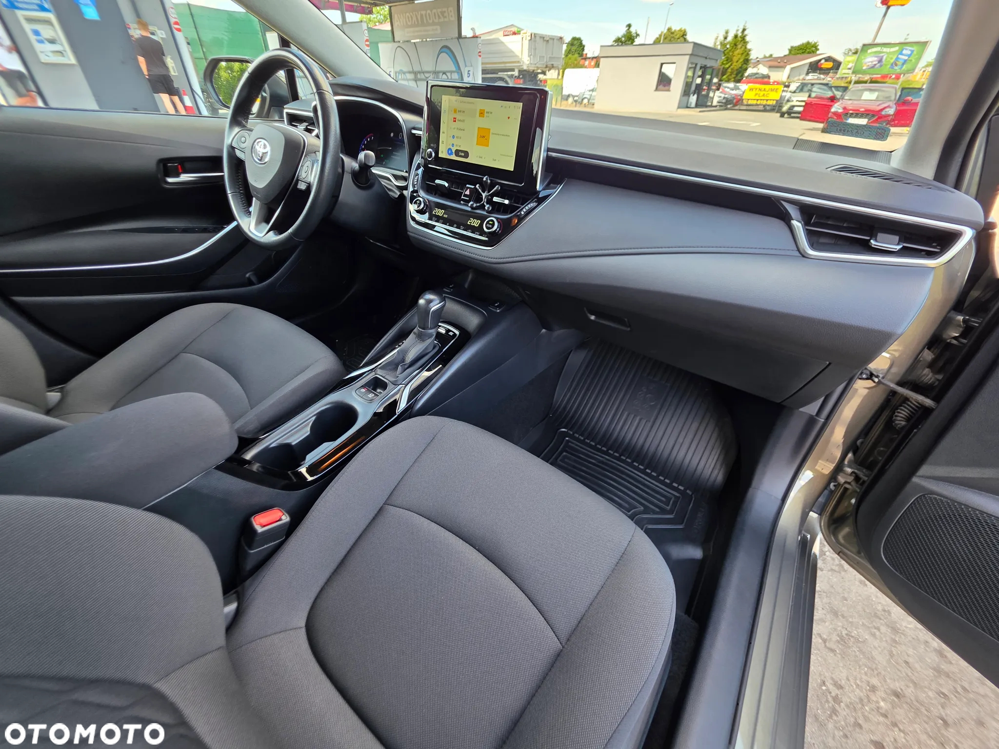 Toyota Corolla - 11