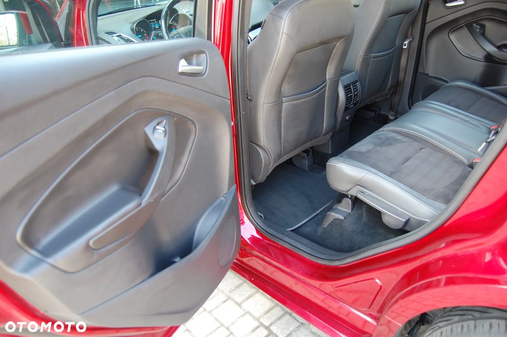 Ford Kuga 2.0 TDCi 4x4 ST-Line - 17