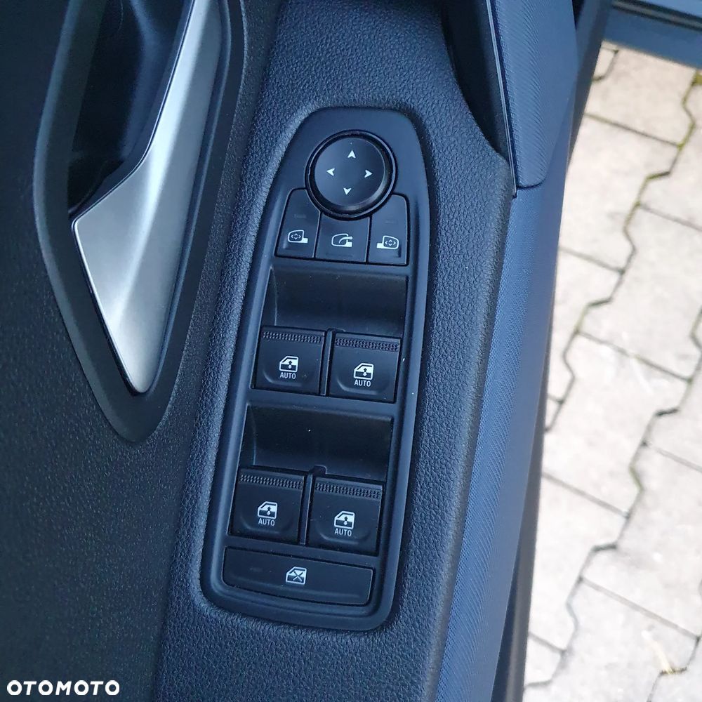 Dacia Duster 1.6 Full Hybrid 140 Journey+ MMT - 11