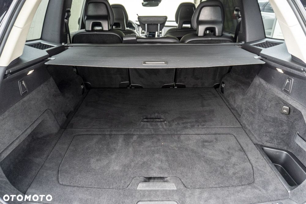 Volvo XC 90 - 25
