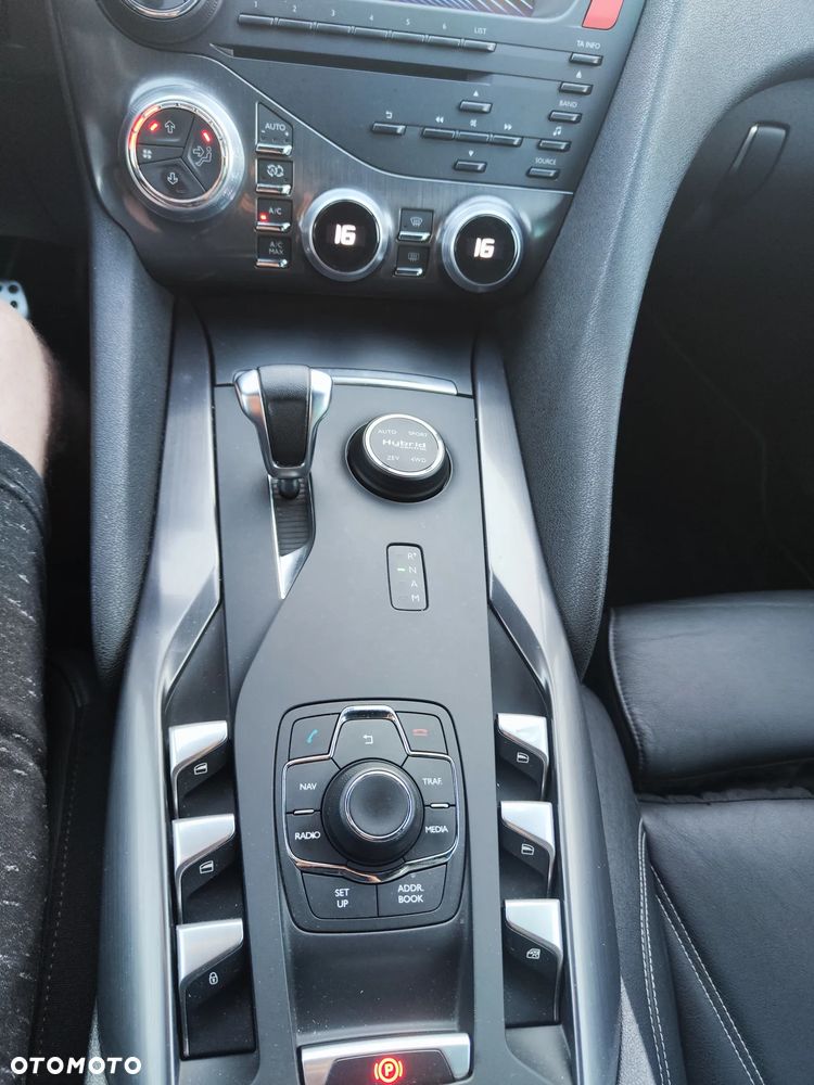 Citroën DS5 2.0 HDi Hybrid4 SoChic MCP - 21