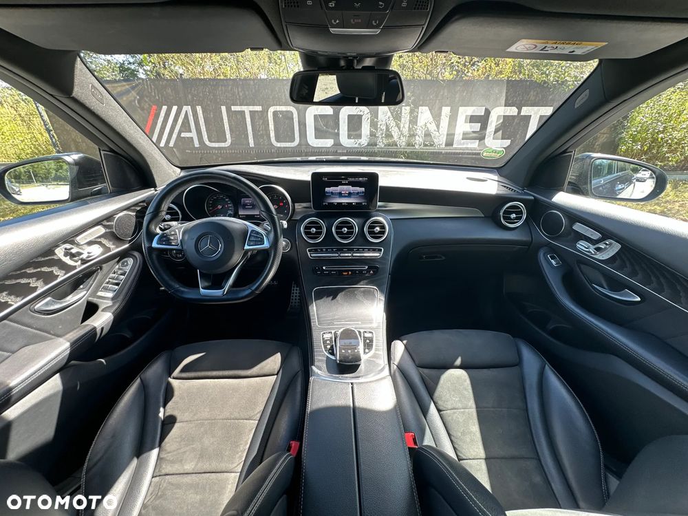 Mercedes-Benz GLC 250 4Matic 9G-TRONIC AMG Line - 9