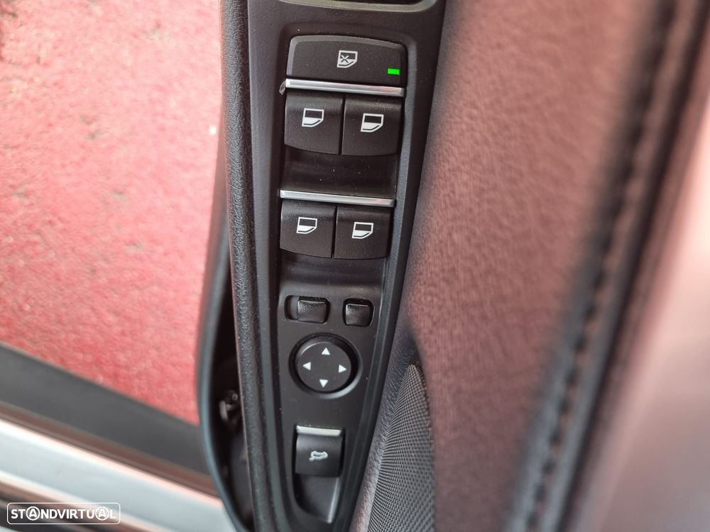 BMW X5 25 d sDrive Comfort 7L - 34