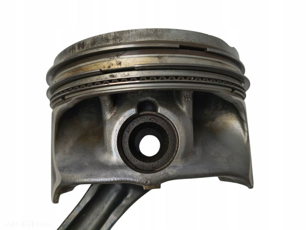 TŁOK SILNIKA MERCEDES W213 W205 2.0 CGI M274 A2741217 - 6