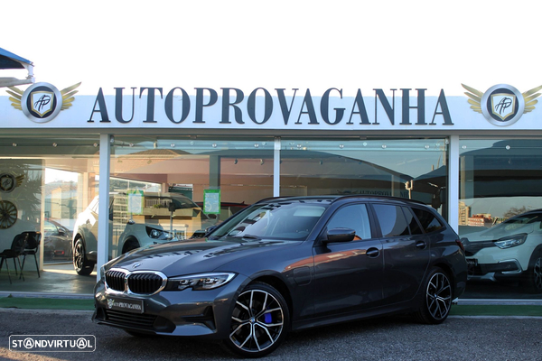BMW 330 e Touring Auto