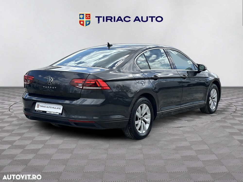 Volkswagen Passat - 5