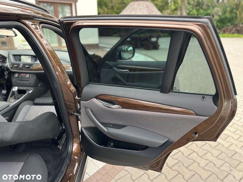 BMW X1 sDrive20d - 29