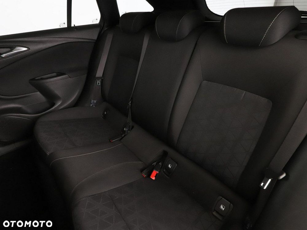 Opel Astra 1.6 D Start/Stop 120 Jahre - 17