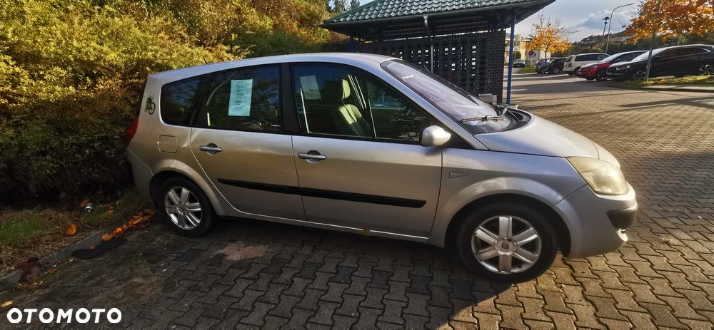 Renault Grand Scenic - 2