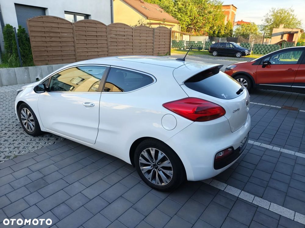 Kia ProCeed 1.6 CRDi ISG Vision - 19