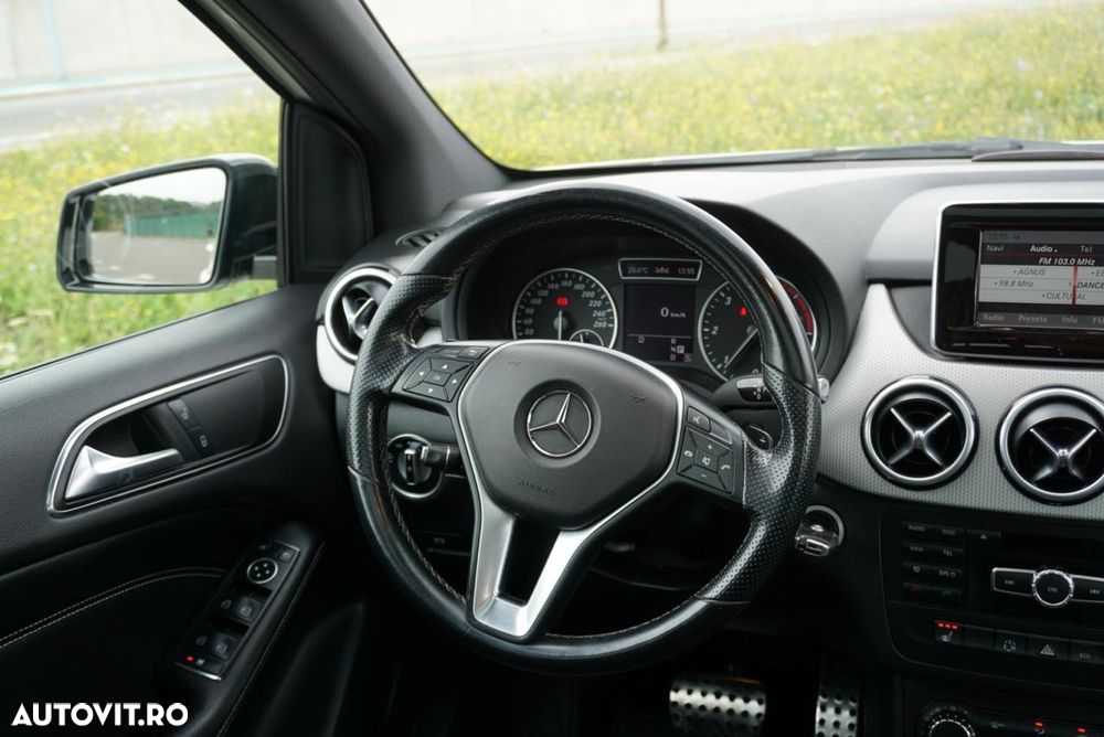 Mercedes-Benz B - 14