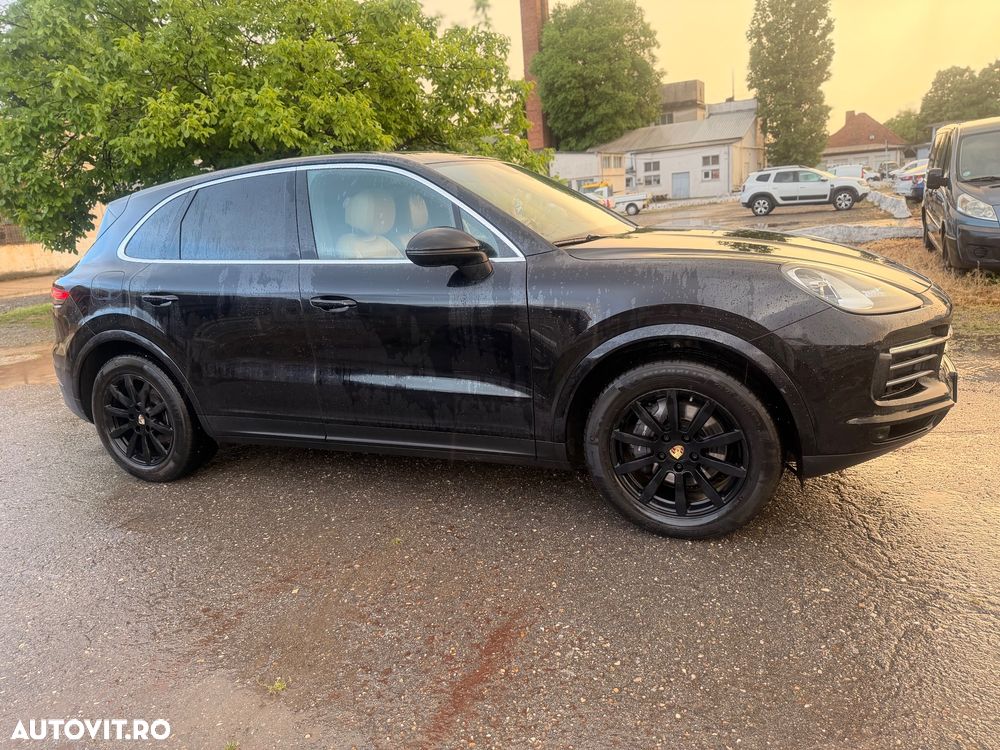 Porsche Cayenne - 10