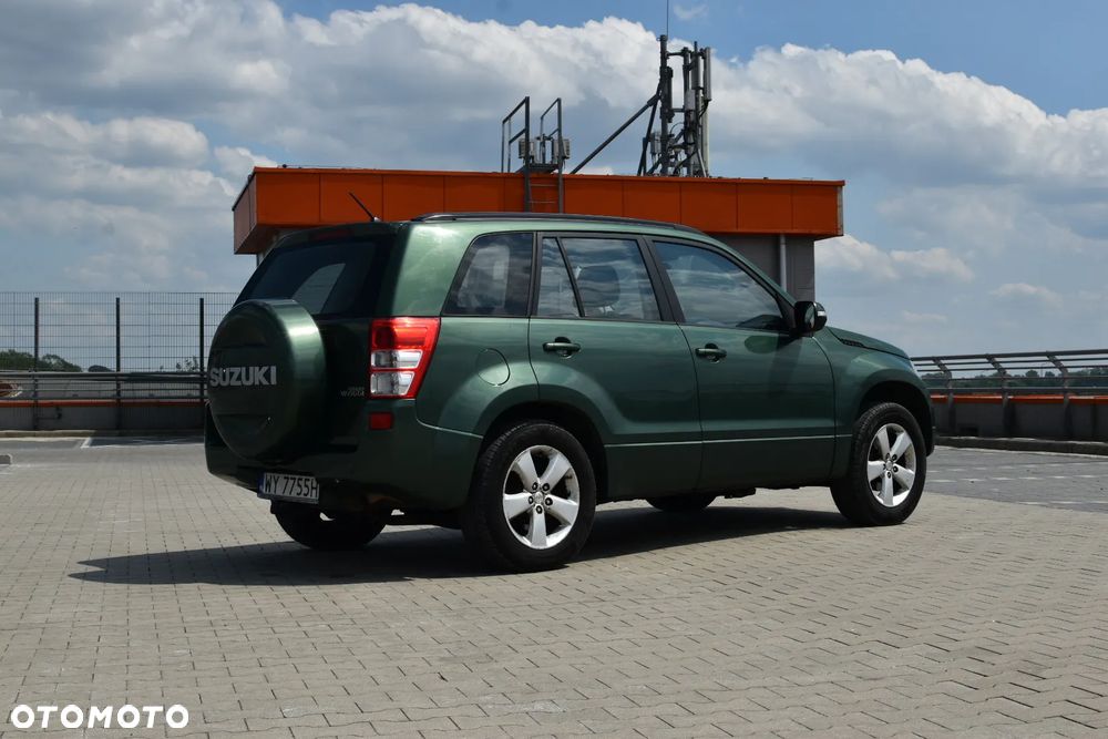 Suzuki Grand Vitara 2.0 De luxe - 14