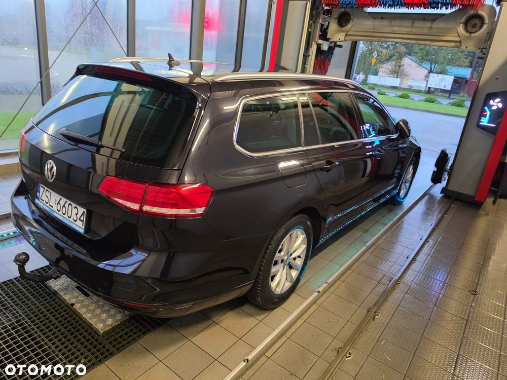 Volkswagen Passat 2.0 TDI SCR DSG Business - 11