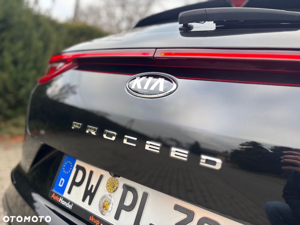 Kia ProCeed 1.4 T-GDI OPF GT LINE - 28