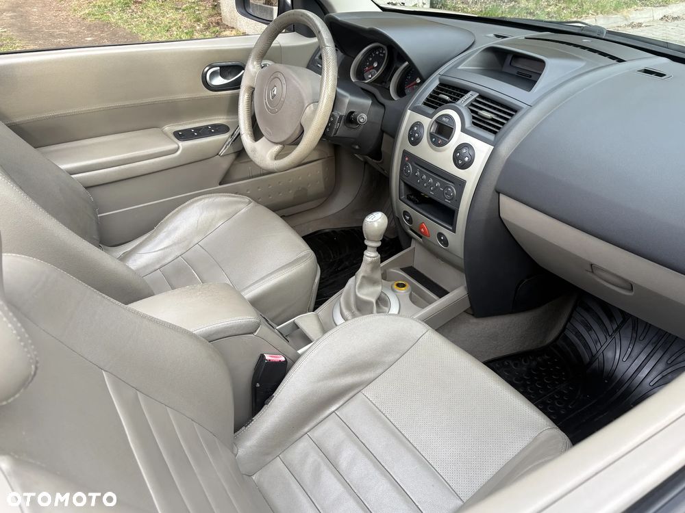 Renault Megane 2.0T 16V Privilege - 6
