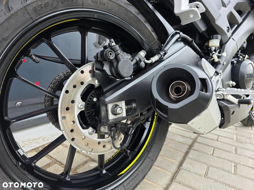 Yamaha MT - 19