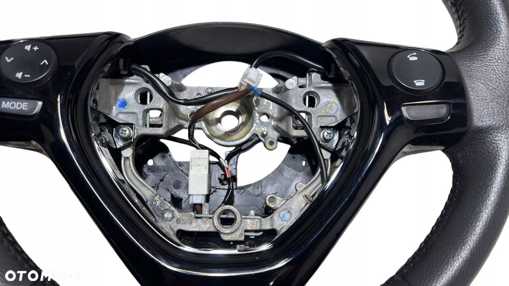 KIEROWNICA WIELOFUNKCYJNA SKÓRA SKÓRZANA ŁOPATKI AUTOMAT PEUGEOT 108 - 11