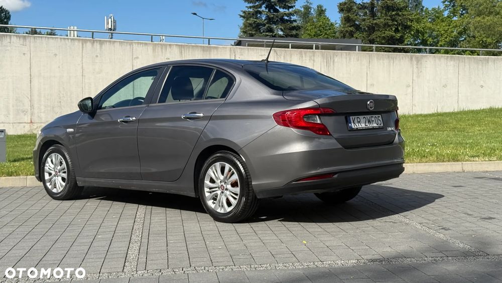 Fiat Tipo 1.4 16v Lounge EU6d - 12