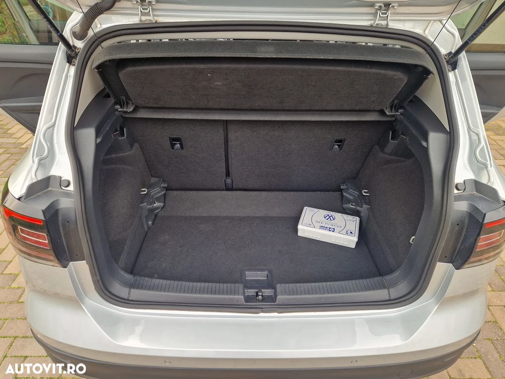 Volkswagen T-Cross 1.0 TSI DSG Life - 31