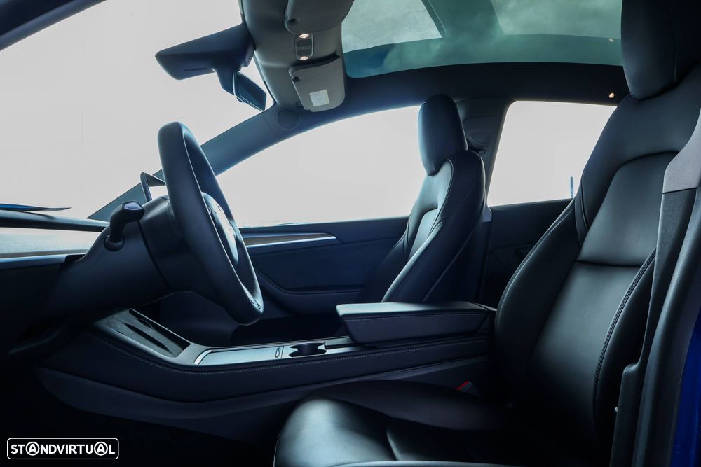 Tesla Model Y Performance Tração Integral - 19