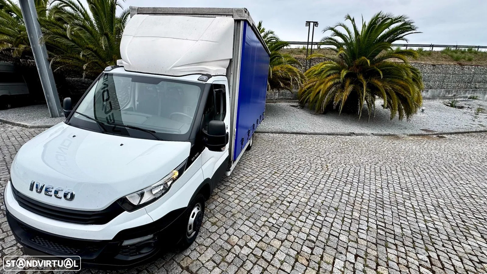 Iveco 35C15 3.0 LONAS C/PLATAFORMA - 3
